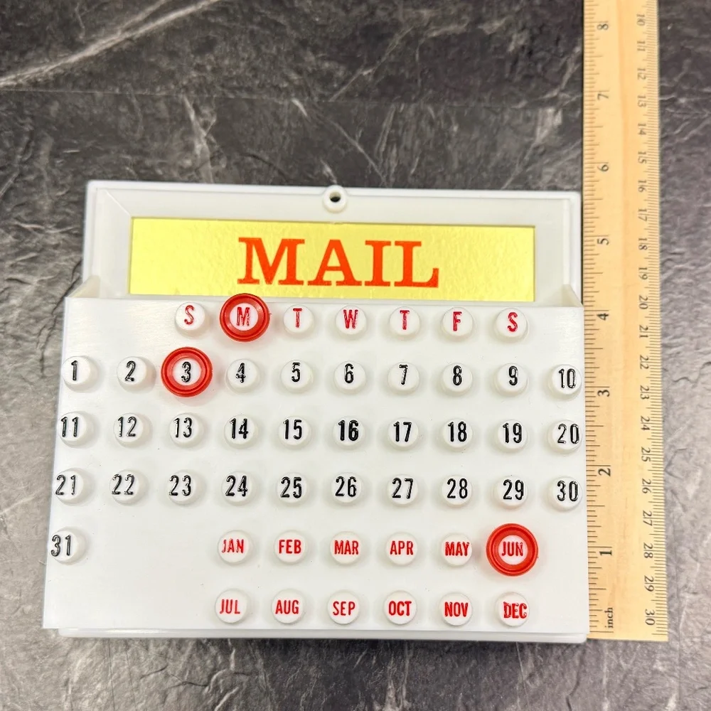 N/A letter holder